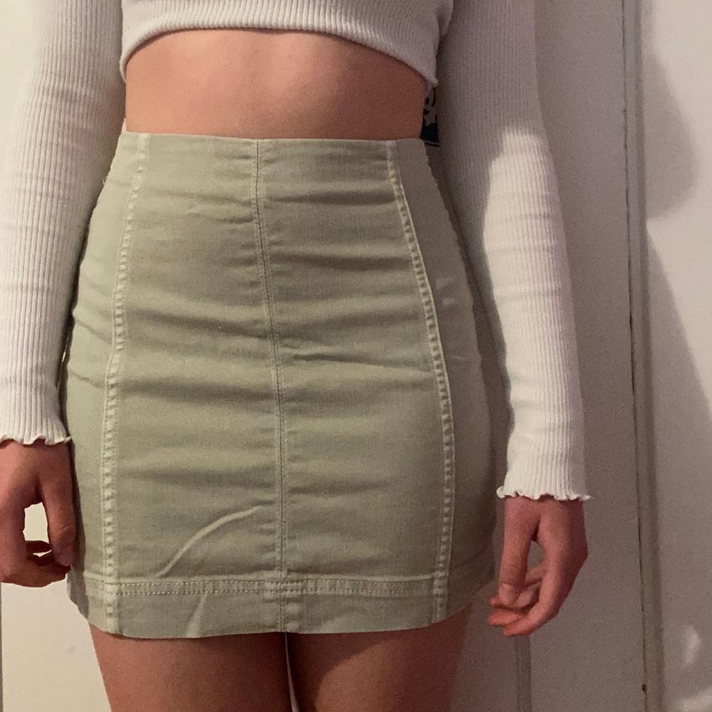 Green Skirt with Embroidered Strawberries